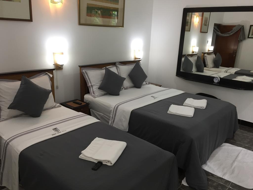 West Dene Negombo Exterior foto